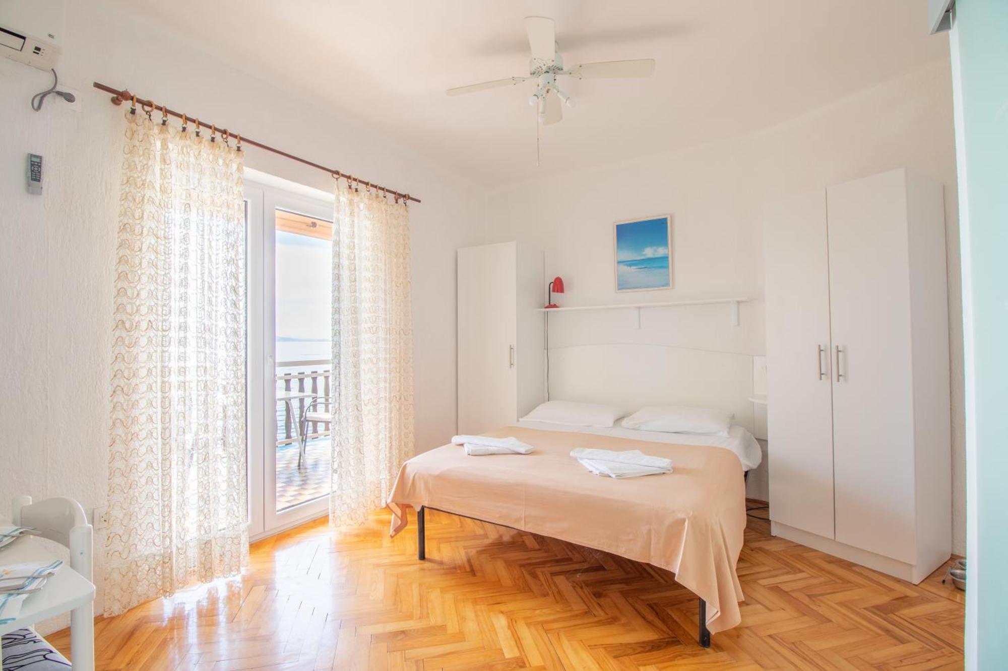 Plaza 2 Hotel Sveti Juraj Bagian luar foto